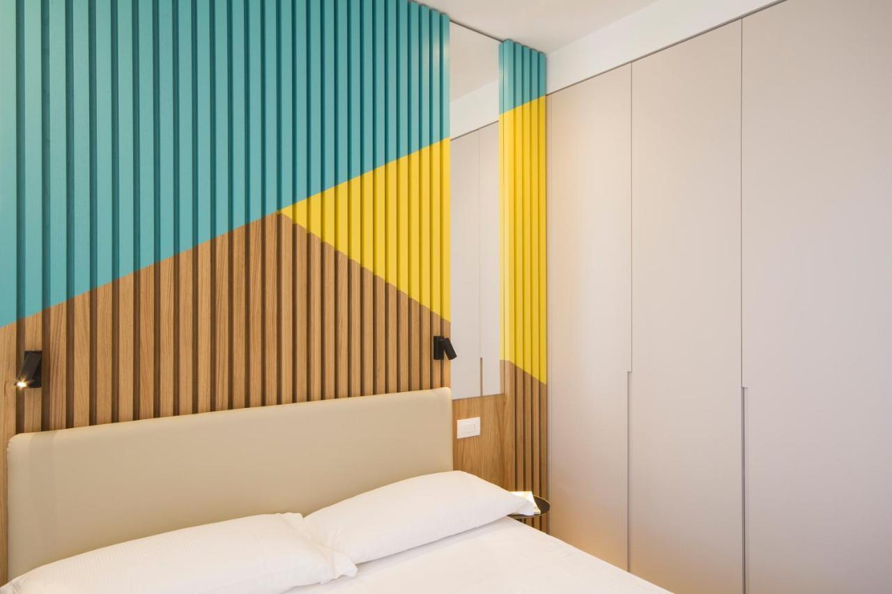 Hotel Alexandra - Beach Front - Healthy Xxl Breakfast & Brunch Until 12 30 - Parking Included Misano Adriatico Zewnętrze zdjęcie