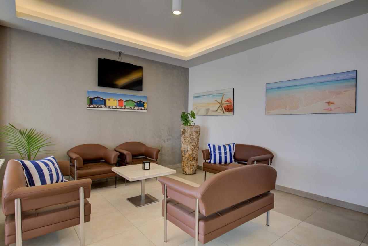 Hotel Alexandra - Beach Front - Healthy Xxl Breakfast & Brunch Until 12 30 - Parking Included Misano Adriatico Zewnętrze zdjęcie