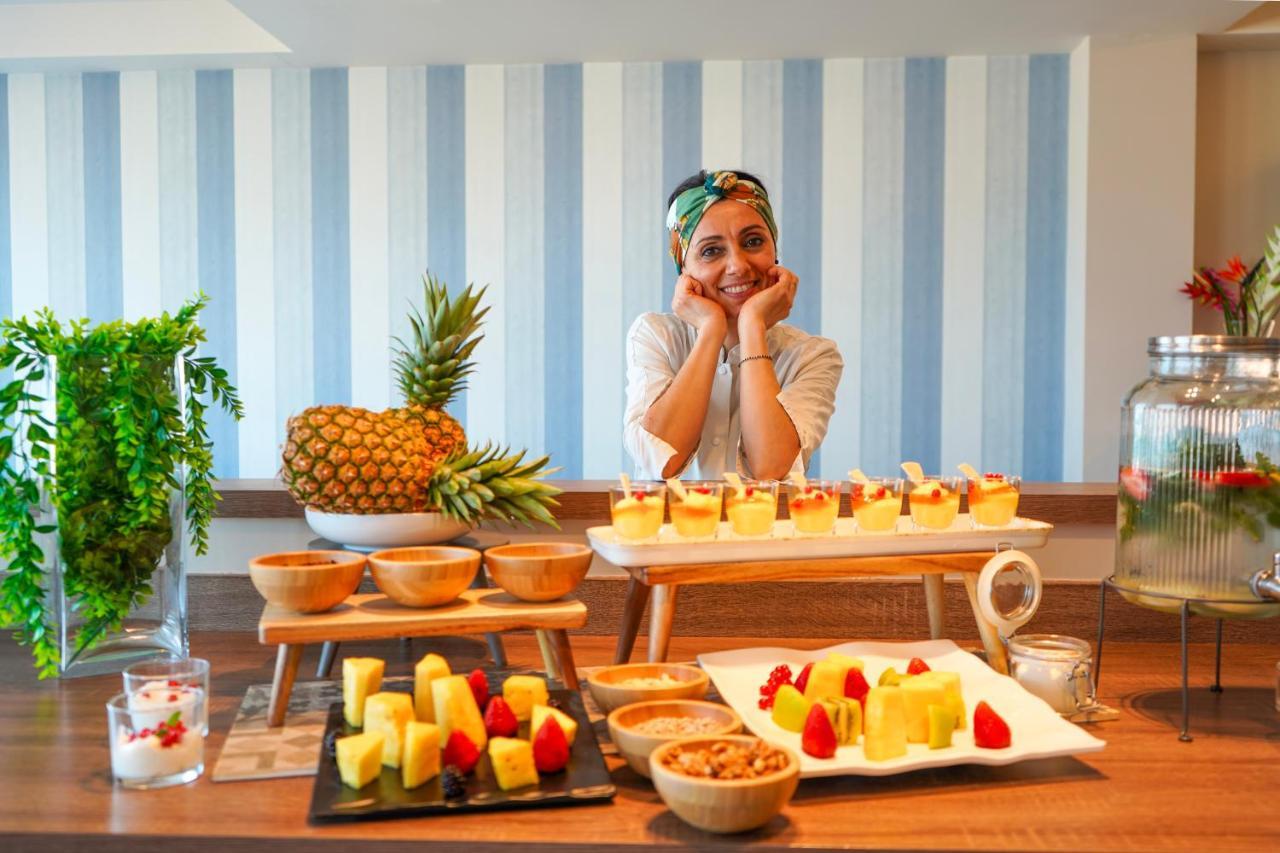Hotel Alexandra - Beach Front - Healthy Xxl Breakfast & Brunch Until 12 30 - Parking Included Misano Adriatico Zewnętrze zdjęcie