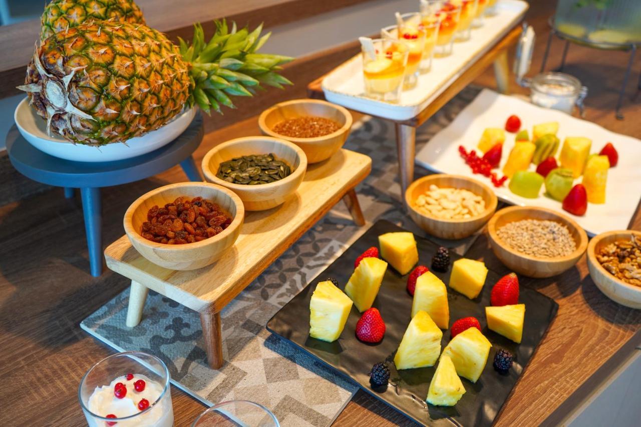 Hotel Alexandra - Beach Front - Healthy Xxl Breakfast & Brunch Until 12 30 - Parking Included Misano Adriatico Zewnętrze zdjęcie
