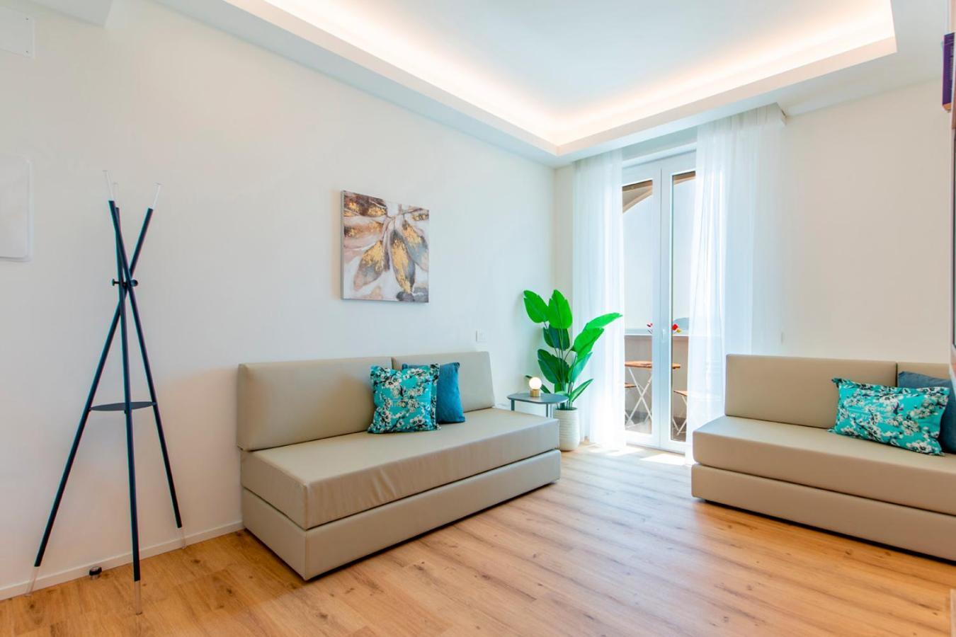Hotel Alexandra - Beach Front - Healthy Xxl Breakfast & Brunch Until 12 30 - Parking Included Misano Adriatico Zewnętrze zdjęcie
