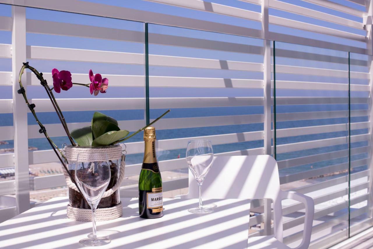 Hotel Alexandra - Beach Front - Healthy Xxl Breakfast & Brunch Until 12 30 - Parking Included Misano Adriatico Zewnętrze zdjęcie